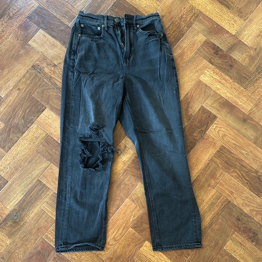 American Eagle Highest 90s Boyfriend Distressed Jeans